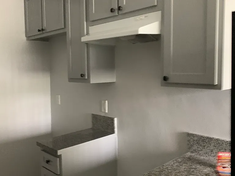 560 E Pleasant St #8 — Photo 5