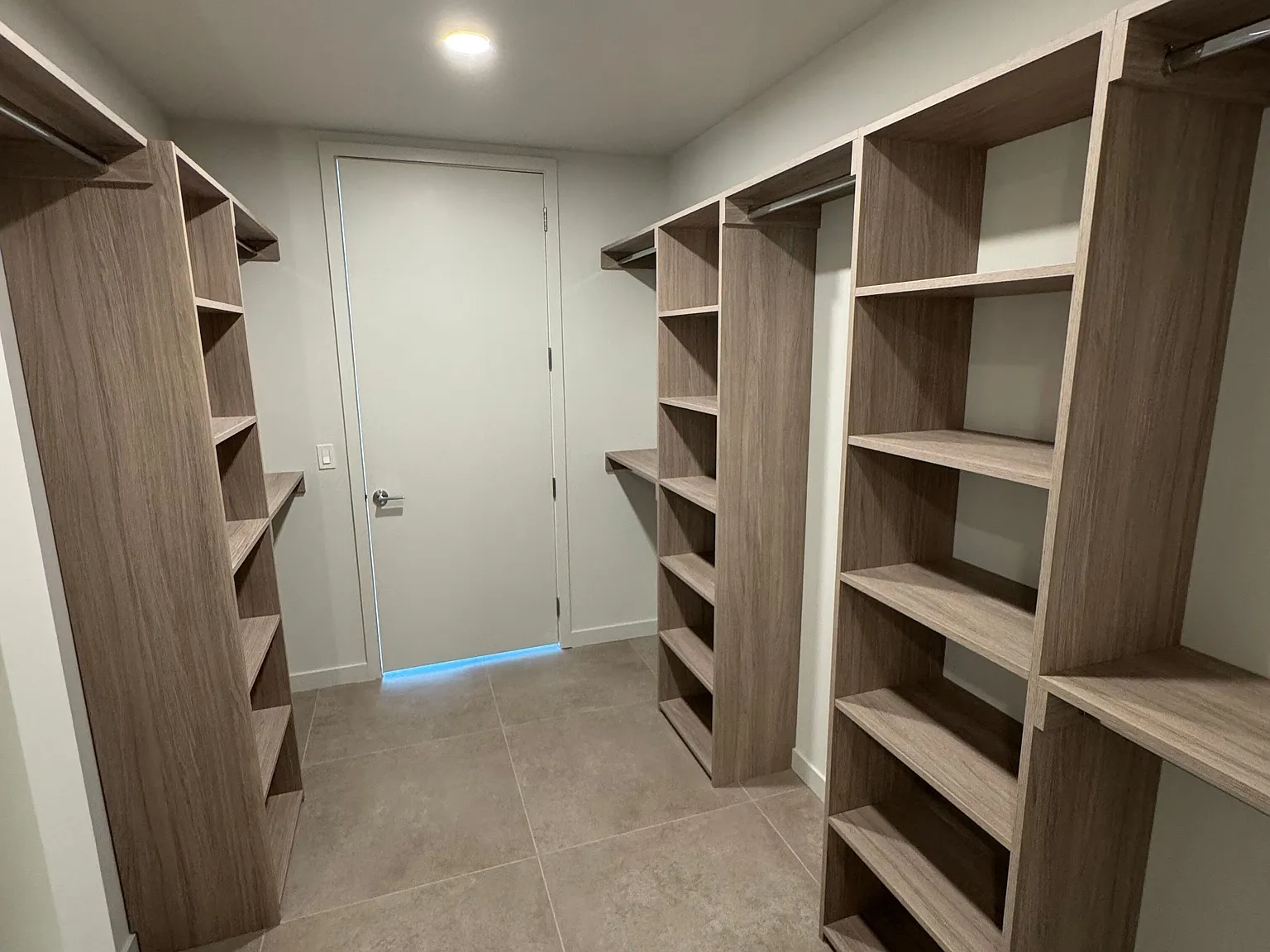 2 bed, 1080 sqft, $3,299 — Photo 1