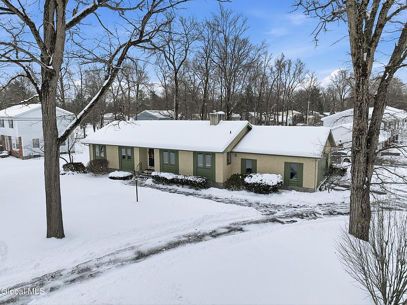 3rd image of 2448 Westminster Way