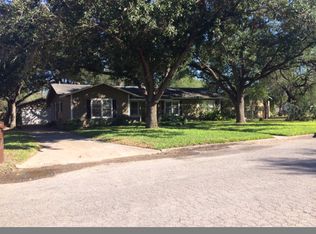 610 E Shelton St, Kingsville, TX 78363