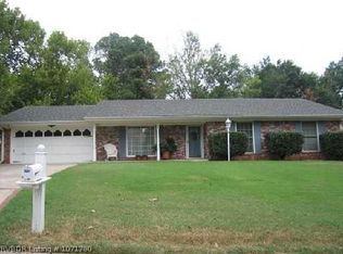 6801 Riviera Dr, Fort Smith, AR 72903