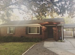 1820 Pebble Rd, Charleston, SC 29407