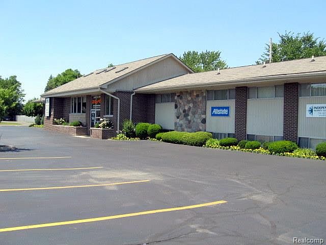 2nd image of 27676 Cherry Hill Rd