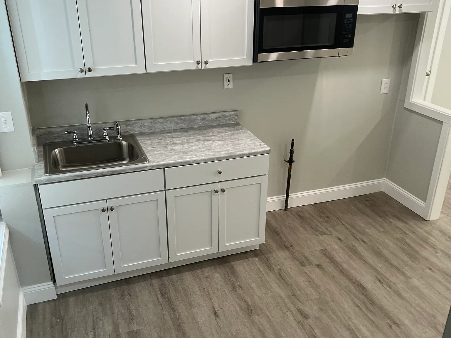 4 bed, 1143 sqft, $2,350 — Photo 1
