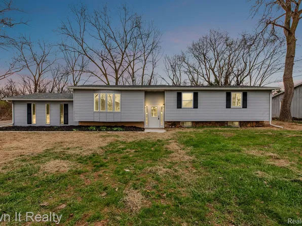 12294 S Dixie Hwy, La Salle, MI 48145