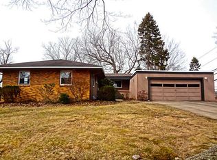 1232 Pinewood Dr, Pittsburgh, PA 15243
