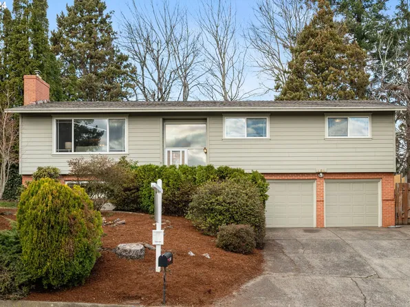 355 NE 22nd St, Gresham, OR 97030