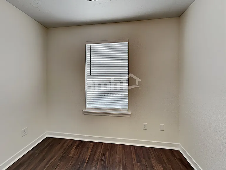 4537 N Alester Ave — Photo 13
