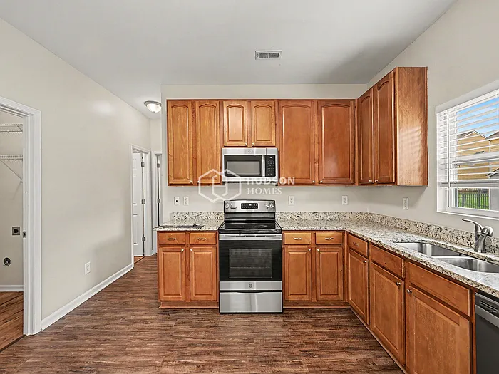 1014 Yellow Bee Rd — Photo 9