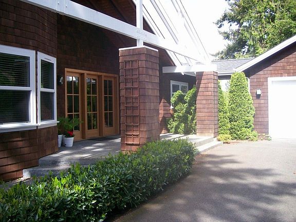 3rd image of 343 Moana Dr