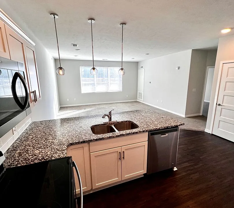M34 Apartments