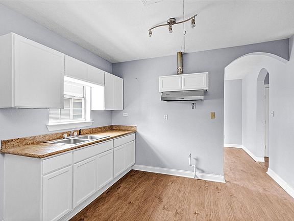 4th image of 4522 Canal St