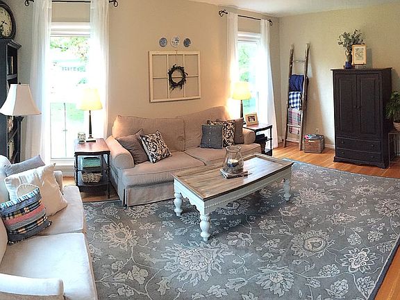 3rd image of 8005 Allison Dr SE