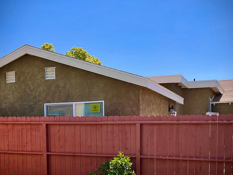 4262 Pepper Dr — Photo 3