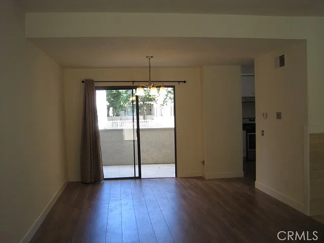2577 Plaza Del Amo — Photo 11
