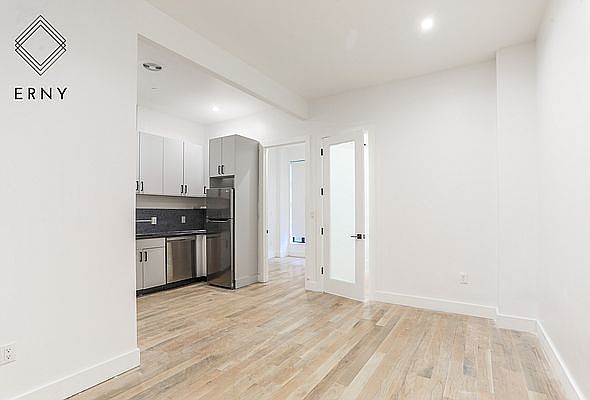 1st image of 163 Graham Ave #1O