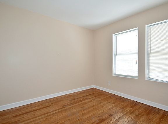 5th image of 2037 N Cicero Ave