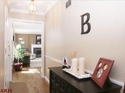 525 Hickory Ln, Saint Louis, MO, 63131