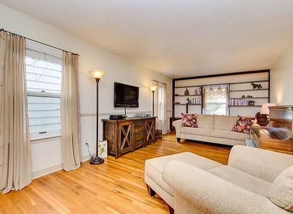 4th image of 5609 22nd Ave S
