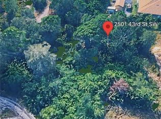 2501 43rd St SW, Lehigh Acres, FL 33976