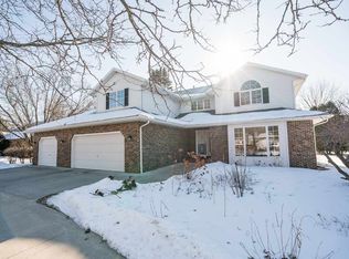 1721 Dakota Dr, Waterloo, IA 50701