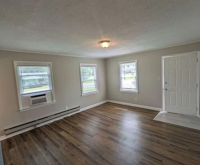 2249 Story St — Photo 2