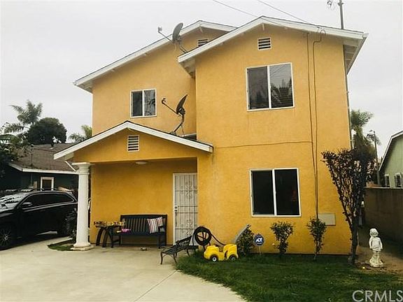 3rd image of 3986 S Hobart Blvd