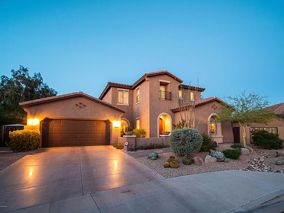 2nd image of 1708 W Aloe Vera Dr