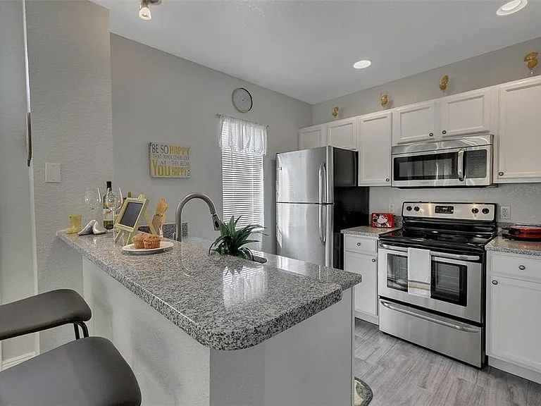 4561 Yellowgold Rd E #102 — Photo 2