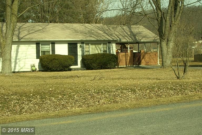 1st image of 158 Woodchuck Ln