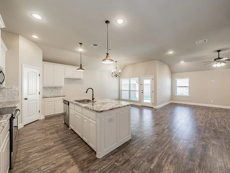 1625 Town Creek Cir — Photo 12