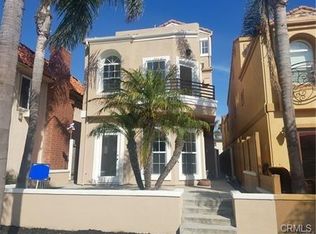 208 16th St, Huntington Beach, CA 92648