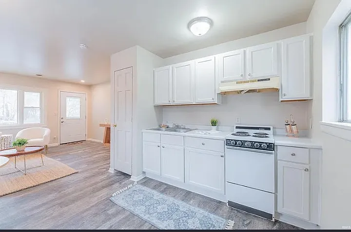 7163 & 7165 W Tulip St — Photo 29