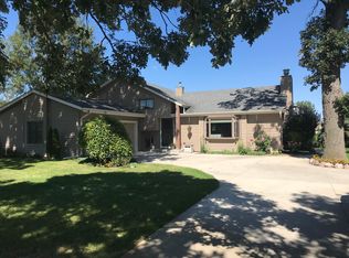 9120 Dunkelow Rd, Franksville, WI 53126