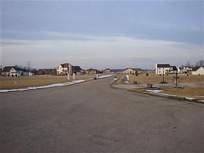 5th image of 5062 Maude Ct