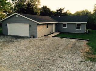 2897 New London Rd, New London, IA 52645