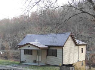 737 Waitman Willey Rd, Farmington, WV 26571