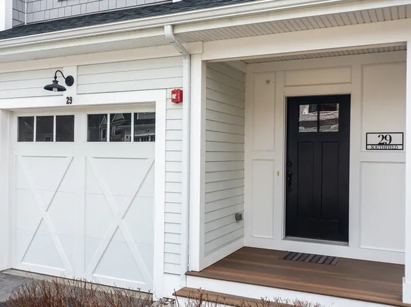 29 Southfield Ln Unit 29, Sherborn, MA 01770