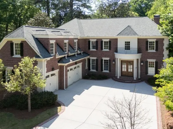 3282 Pinestream Rd NW, Atlanta, GA 30327