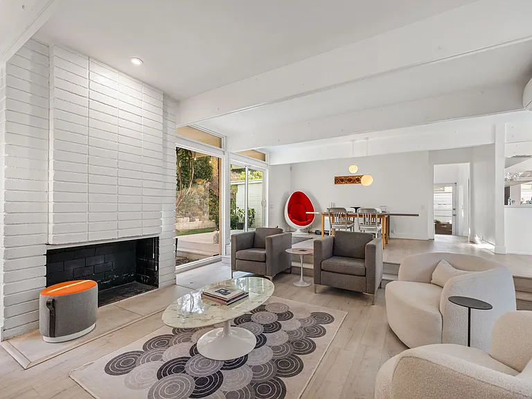 17042 Lisette St — Photo 29