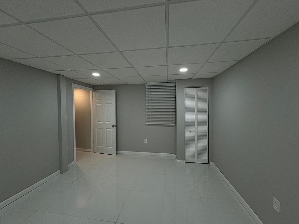 Building Photo 3