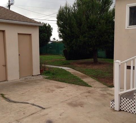 3rd image of 680 W Manor Dr