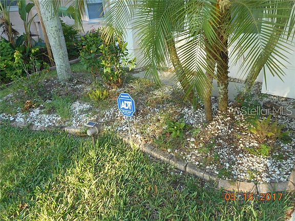 3rd image of 2926 Sunset Lakes Blvd