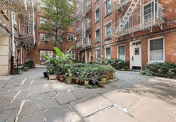 4th image of 224 Sullivan St #C41a