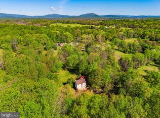 12151 Deerfield Ln, Amissville, VA 20106