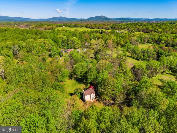 12151 Deerfield Ln, Amissville, VA 20106