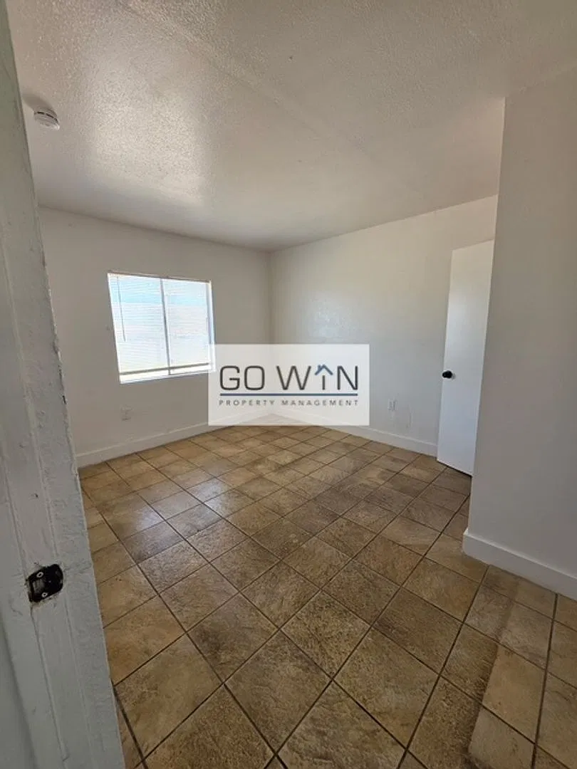 1537 W Pierce St. — Photo 4