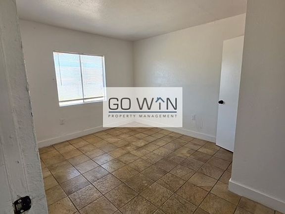 4th image of 1537 W Pierce St APT 1