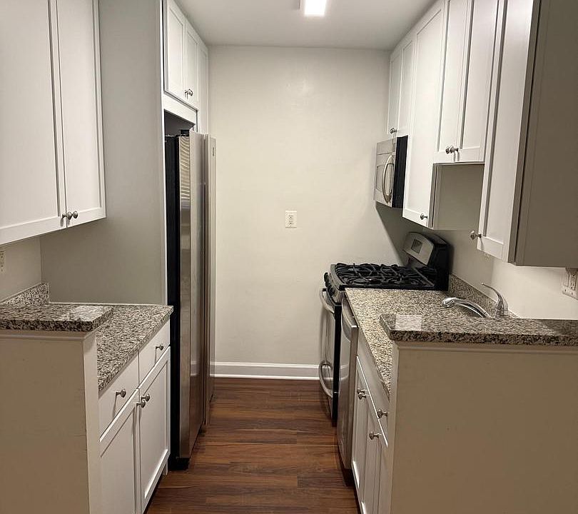 2nd image of 2725 39th St NW APT 201