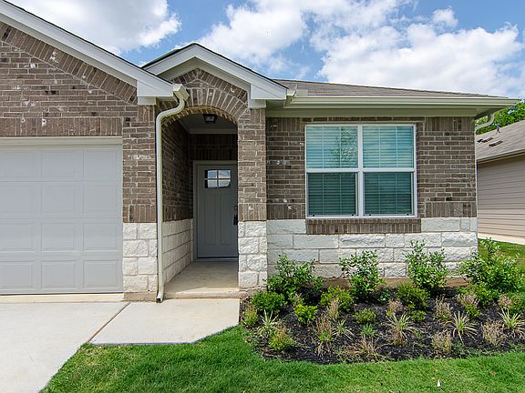 3rd image of 117 Naset Dr